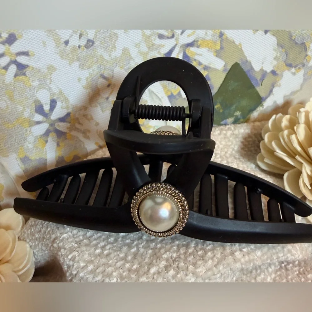 #678‎ “Golden Nights” 11pc Jewelry Bundle Set - Black and Gold Glam Night